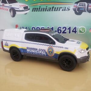 S10 da GMBH com sirene, giroflex e strobo + xadrez